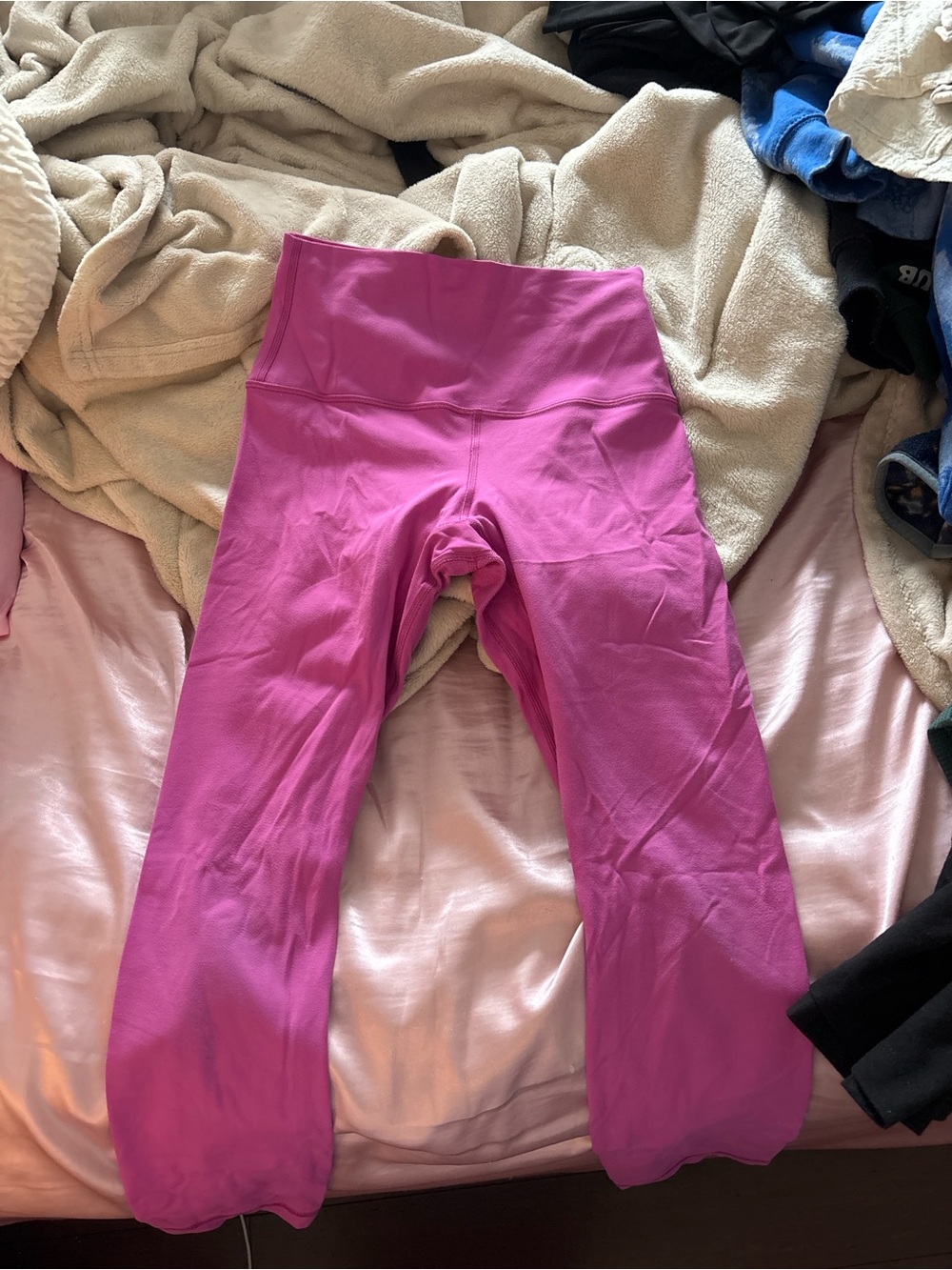 Lululemon Pink High-Waist Leggings 23โ